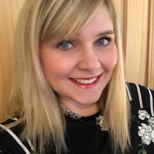 Meet your Posher, Sabrina